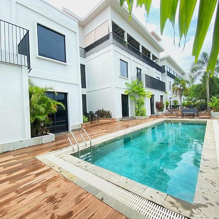 Onyx Hotel & Villa Tanjunguban 外观 照片