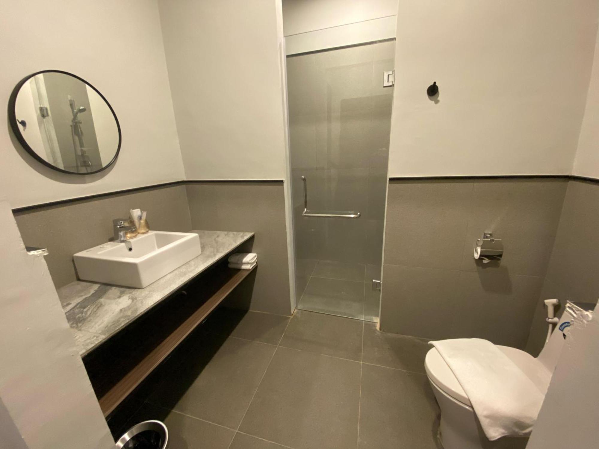 Onyx Hotel & Villa Tanjunguban 外观 照片