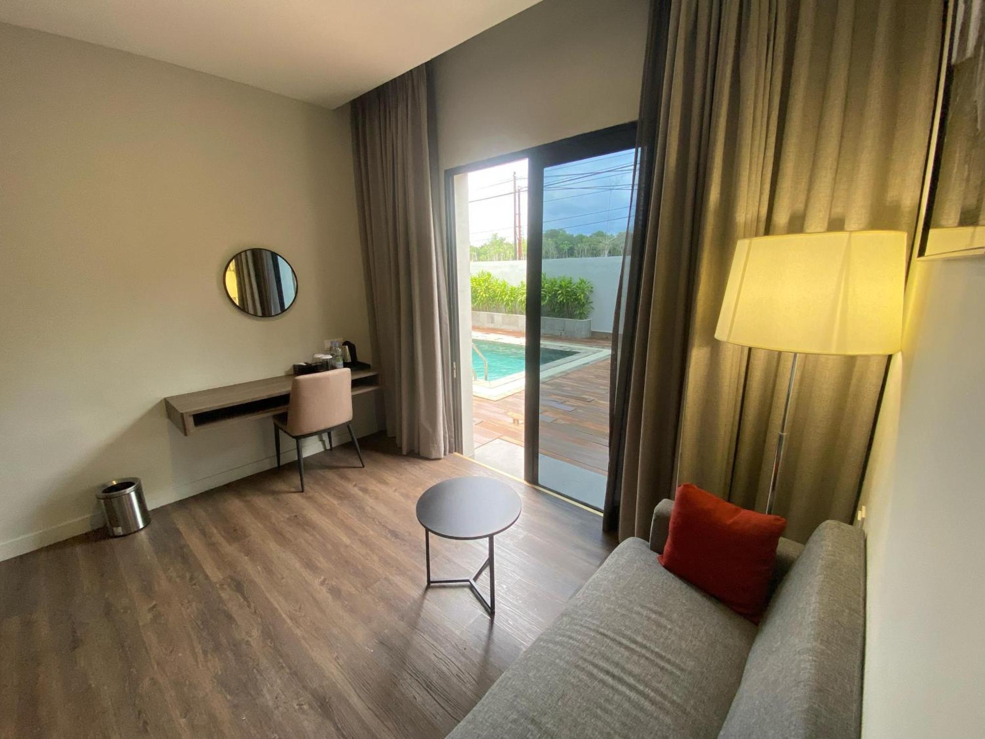 Onyx Hotel & Villa Tanjunguban 外观 照片