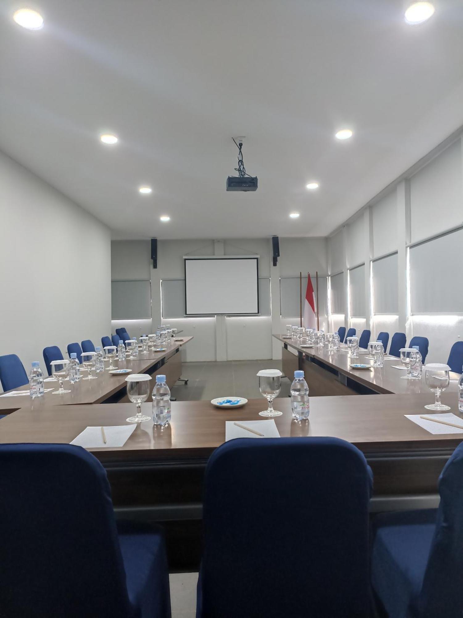 Onyx Hotel & Villa Tanjunguban 外观 照片