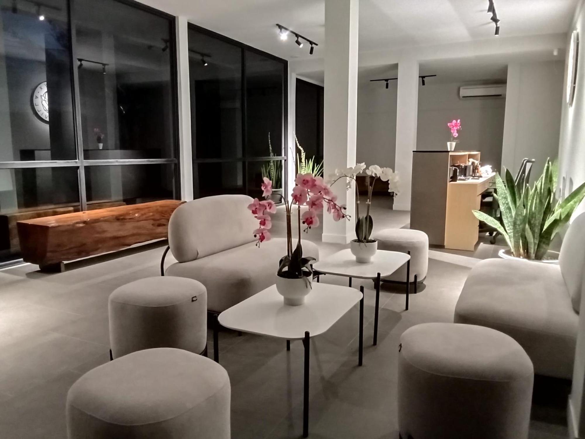 Onyx Hotel & Villa Tanjunguban 外观 照片